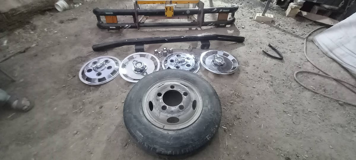 غراض كوستر للبيع كبات سلستيل وكبات براغي وقواعدهن كاملات درع امامي خلفي اسبايدر واسبير قيم واخذ بالي يرضي الله المكان بغداد ***********
