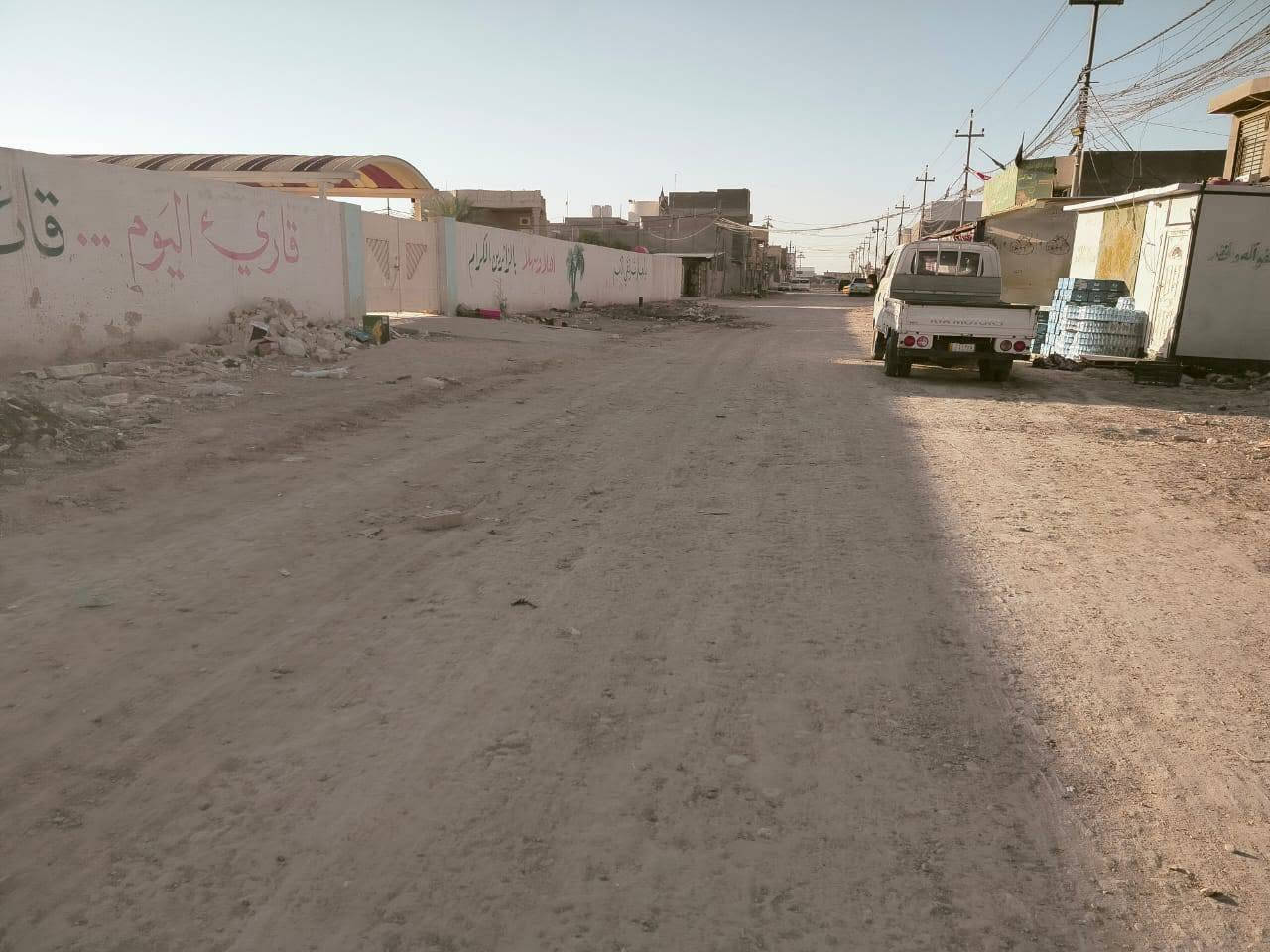 🚨 إعلان بيع: قطعه ارض طابو صرف مساحه 250 متر 🚨
📍 الموقع حي الحوراء مقابل المدرسه مباشر على شارع رئيسي 

بابل - الحمزة الغربي - حي الحوراء 

📄 الوضع القانوني:

قطعه طابو صرف. تحويله مباشر بسم المشتري 
📐 المساحة والإنشاءات:

المساحة:  (250). متر

⚡ الخدمات المتوفرة:
عرض الشارع 15 متر@
خط ماء إسالة.
تبليط
مجاري حديثه 
📞 للاستفسار والتواصل (على مكتب اسوار المدحتيه للعقار الكائن في حي الحوراء مقابل السايلو):

يرجى الاتصال أو المراسلة عبر الواتساب مباشرة على الرقم التالي:

 ***********👉👉👉***********
                           عماد ابو نور
