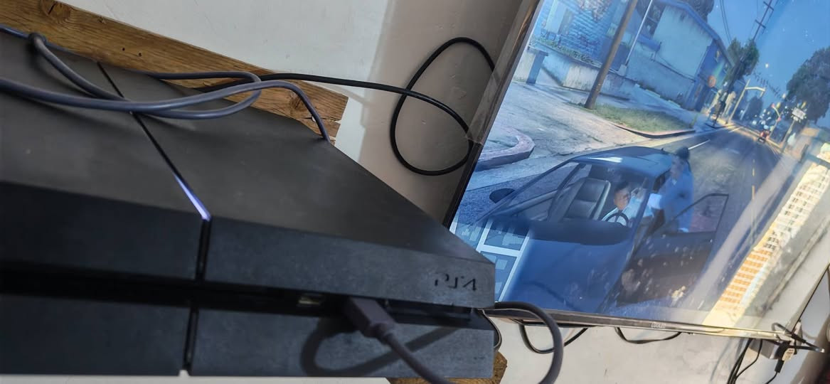 السلام عليكم بلي 4 مهكر شرط بعده اخو جديد 
لوك ستيكر ابد ماممفتوح للبيع ويا ١٦ لعبه + ٢ يدات وملحقاته كامله جبته ل ابني ومايعرفله سعره ٢٦٠ وبي مجال مكاني الديوانية اكو توصيل داخل ديوانية فقط 
***********
