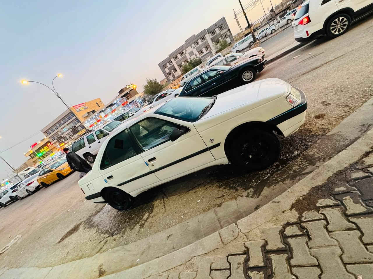 السلام عليكم بيجو 405
كير محرك كفاله رقم بغداد تحويل مباشر 
مشط ستيرن  جديده 

تخم تاير جديده سياره جاهزه من كلشي مكاني بابل بكرلي *********** السعر 29 بيه مجال
