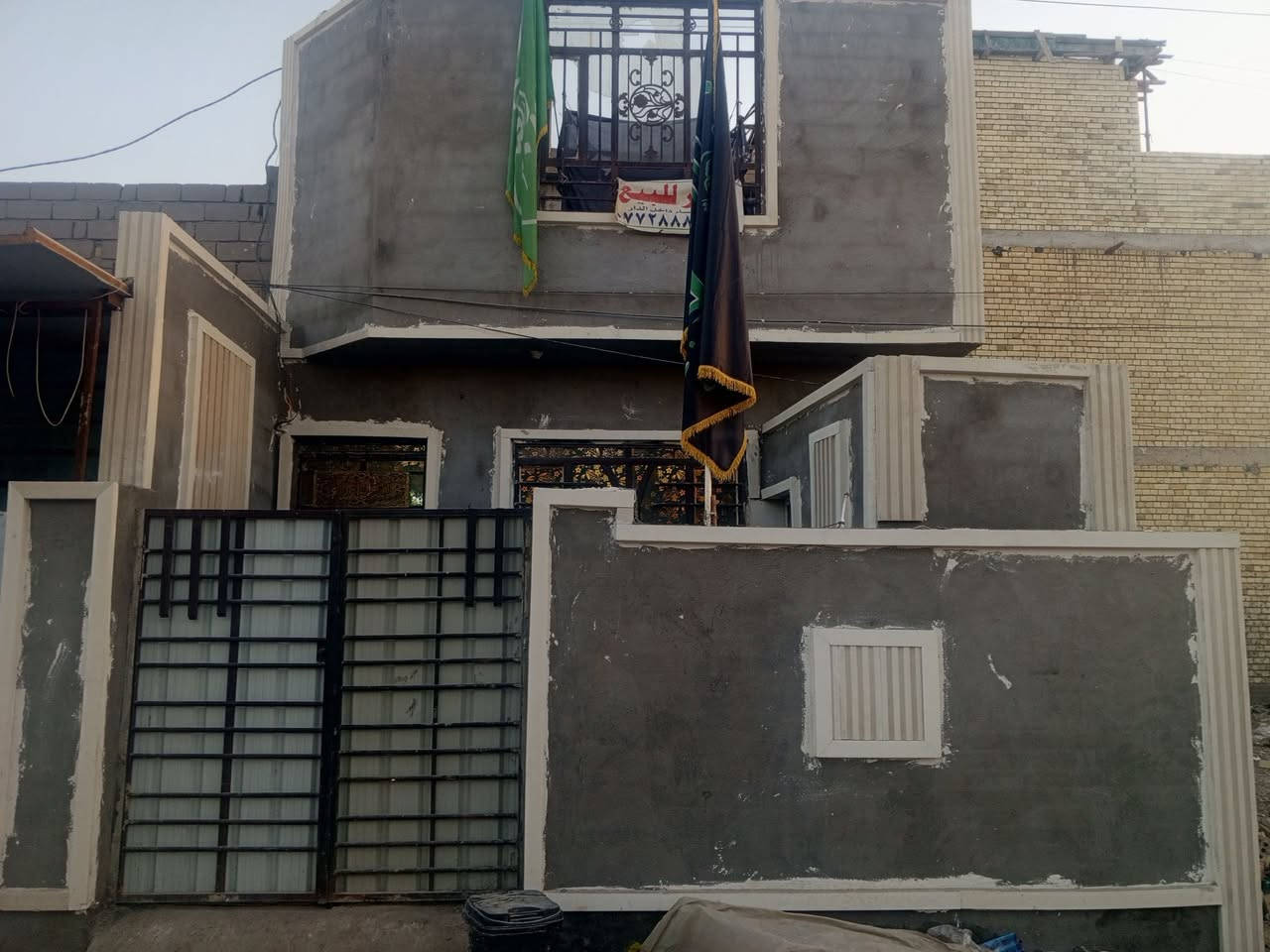 دار للبيع في منطقة الزعفرانية المساحة 90م يحتوي على 
النزال 15*6
1-استقبال
2-صالة
3-منور
4-مطبخ
5-غرفة نوم
6-حمام خارجي
الطابق الثاني يحتوي على 
غرفتين 
البيت كامل من كل نواحي حتى ميزانية كهرباء جديدة
كهرباء مجاري تبليط كلها موجودة للاستفسار 
***********
