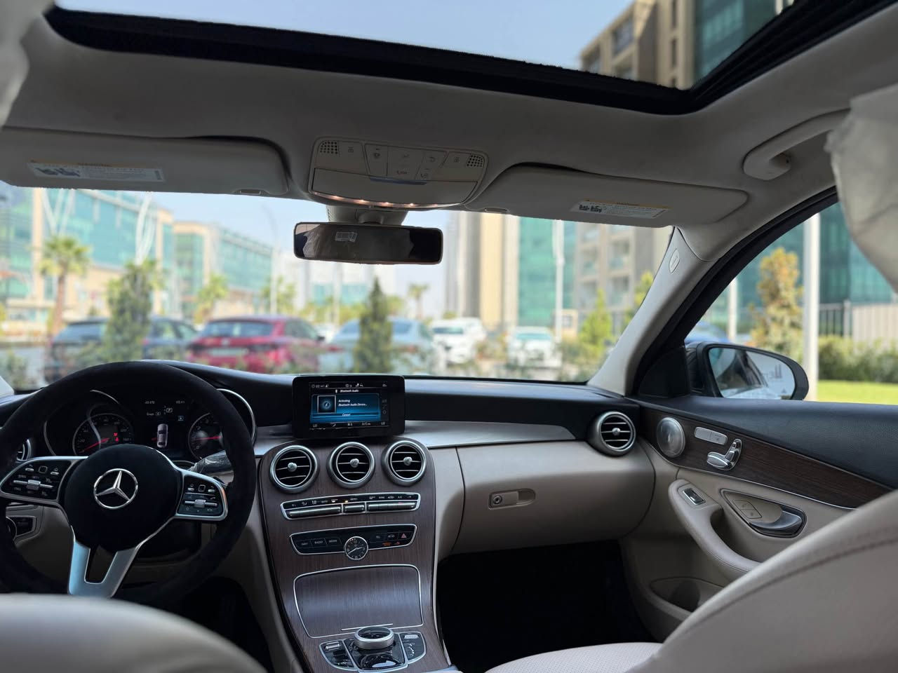 ماسليس C300موديل 2019مواسه فات 4matic زور زور خاوينه به ناوي خومه سبوغ ٢ پارجه جاملغ و بونيت بي ناوگرتن ئيرباك سوكان و شان ٣٣ مايل رويه ناو زه رده داواي 215$ ده كه م 
*********** أربيل, العراق
