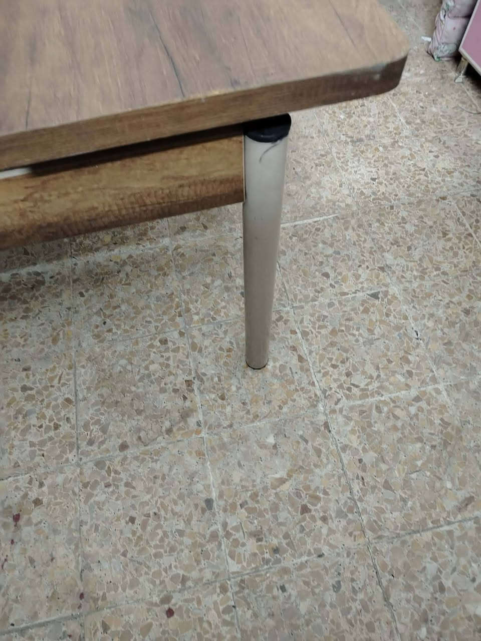 ميز طعام • بدون كراسي • كركوك