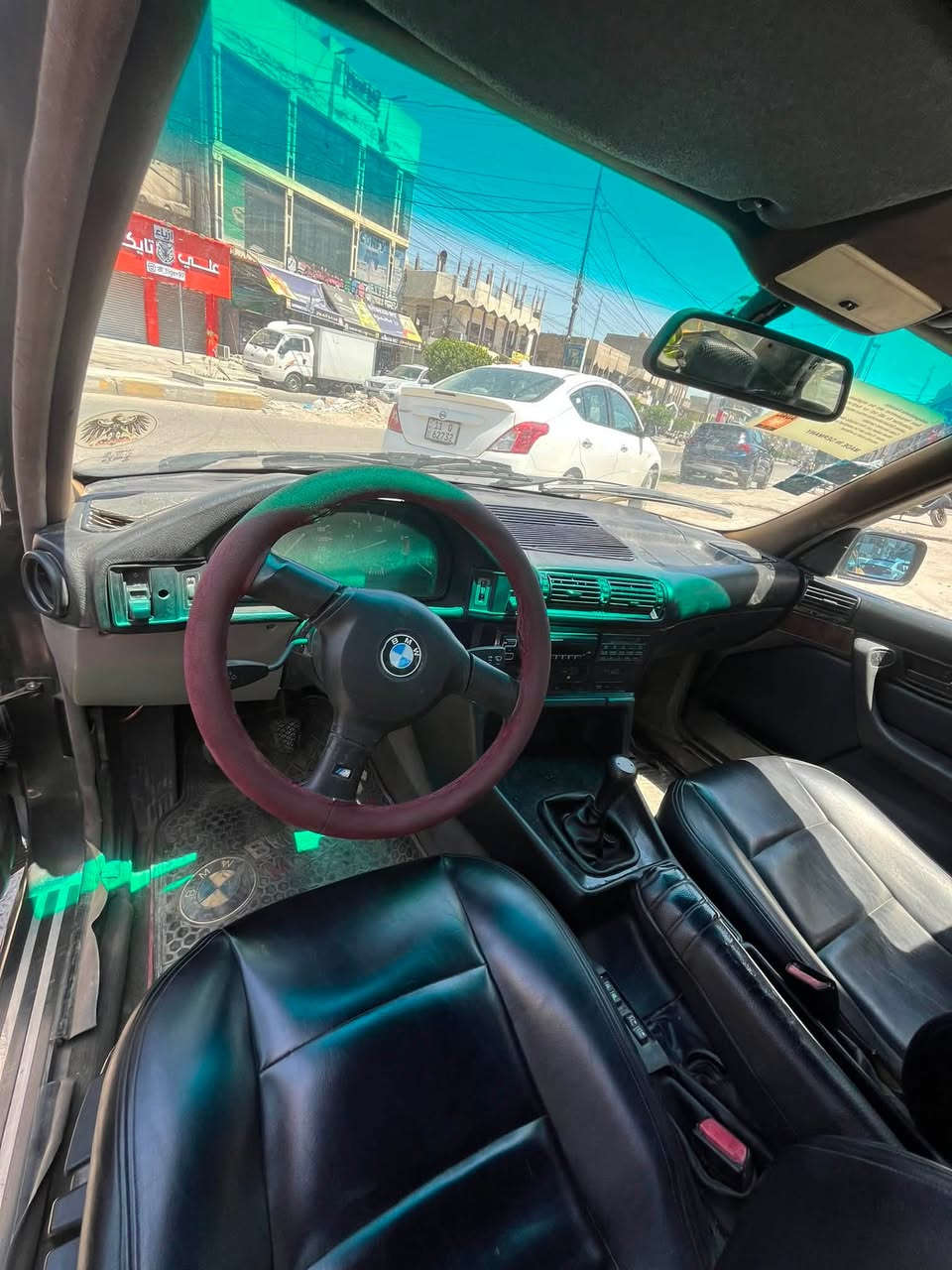 BMW525 كير عادي مسكر
مديل 1992
رقم بغداد بسمي 
سياره نضيفه  وبدون ضربه

بيها نواقص بسيطه سعر 46 وبيها مجال 
العنوان بغداد الحريه واتساب ***********
