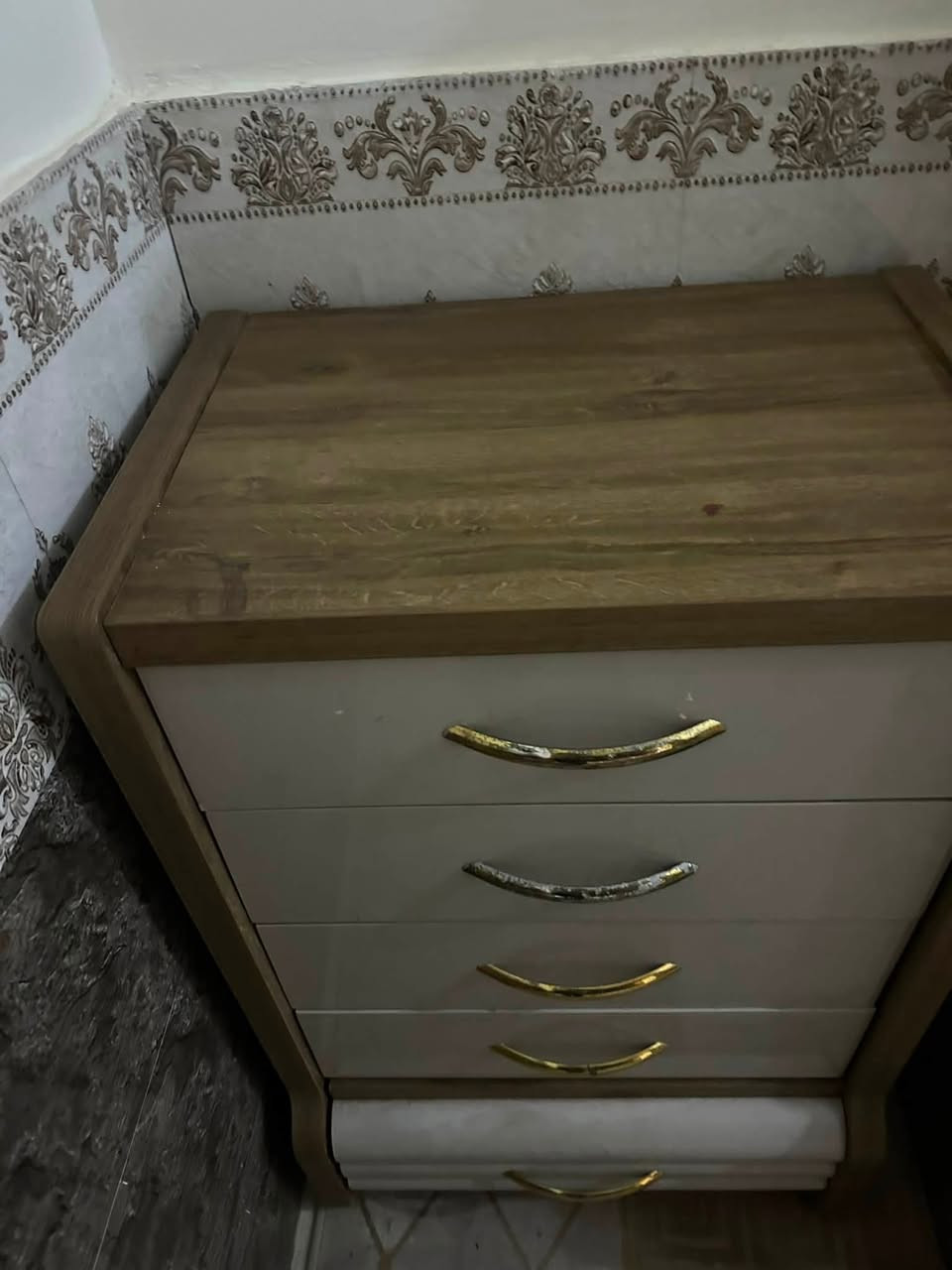 كومدي احذيه جرارات نضيف كلش سعره 30 الف ***********
