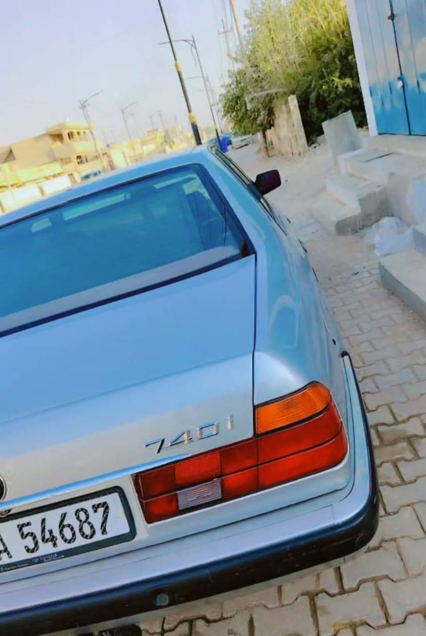 ‏سلام عليكم سياره للبيع
‏BMW موديل 1993 حجم 730 ثمانيه سلندر مصبوغه عام جماليه رقم صلاح الدين دولي بسمي ثاني يوم تحويل سياره خير من الله بيه تلحيضات بسيطه تخم تاير جديد محرك كير نضيف تبريد دبل جام دبل ايرباك كشانه جلد كهرباء صاج ملكي سعر 75 ورقه وبيه مجال رقم الهاتف ***********
