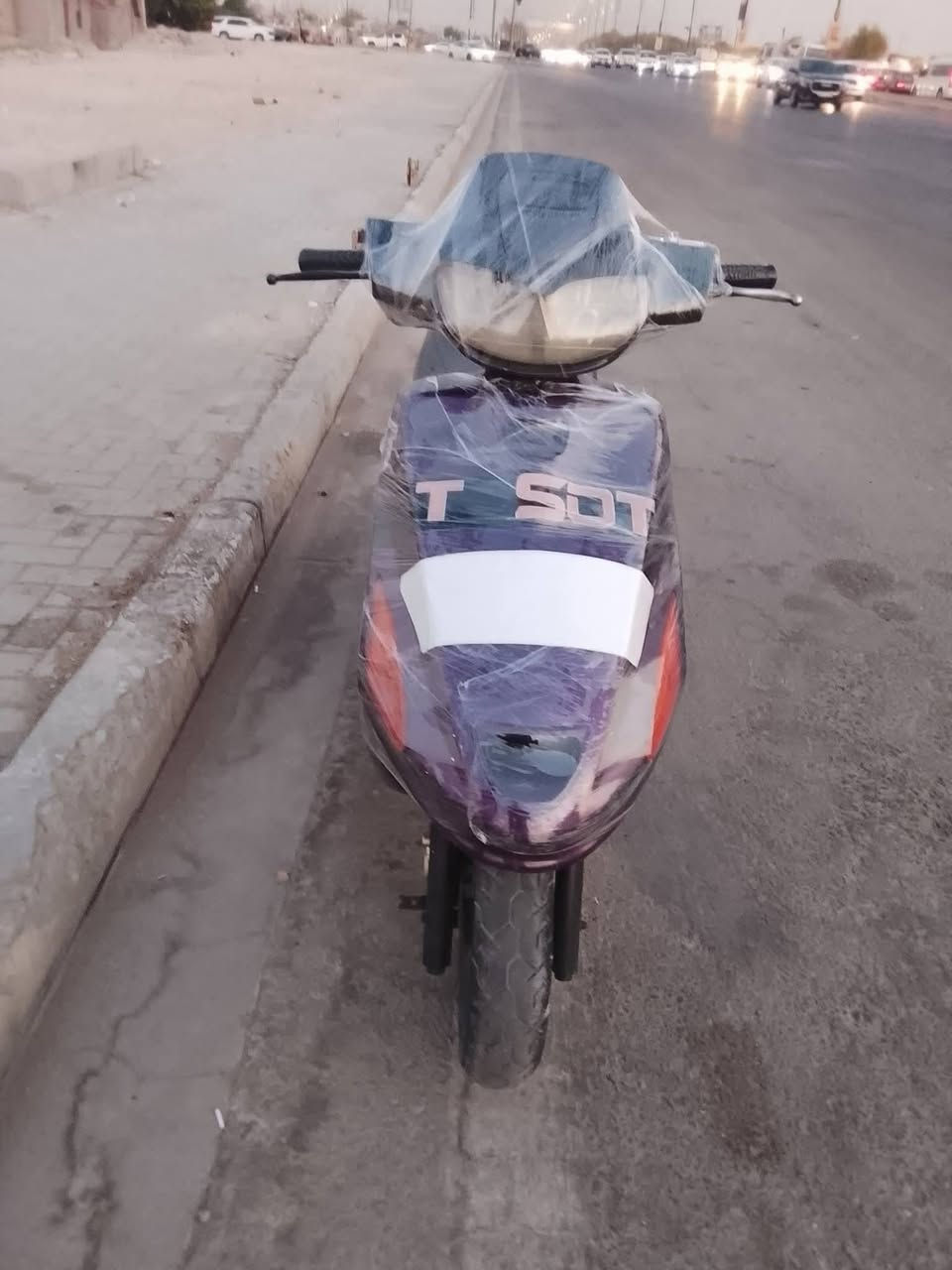 فراشه فحل نكره سلف مكينه شلعه ومعدل سلف وهندر وقفالات وهورن وكيج بانزين شغالات نظيفه سعر ٥٠٠. مكان موفقيه رقمي 
***********
