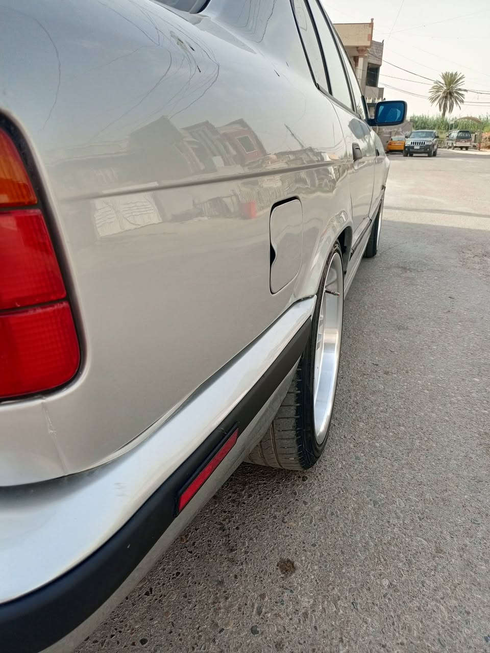 سلام عليكم بيام موديل 91كير مكينه مقفولات ثلج525مسكر تريد وكاله تريد مداور رقم شمالي وكله  مكاني بغداد الجزيره السياحيه السعر65داخلهه جديد تخم تاير حداديه ورا وكدام
***********
سيارة جديدة اي نقص مابيها
سلام عليكم بيام موديل 91كير مكينه مقفولات ثلج525مسكر تريد وكاله تريد مداور رقم شمالي وكله  مكاني بغداد الجزيره السياحيه السعر60 وبيه مجال داخلهه جديد تخم تاير حداديه جديده 
سيارة بسمي 
سلايدرو شغال 
البيع فقط
