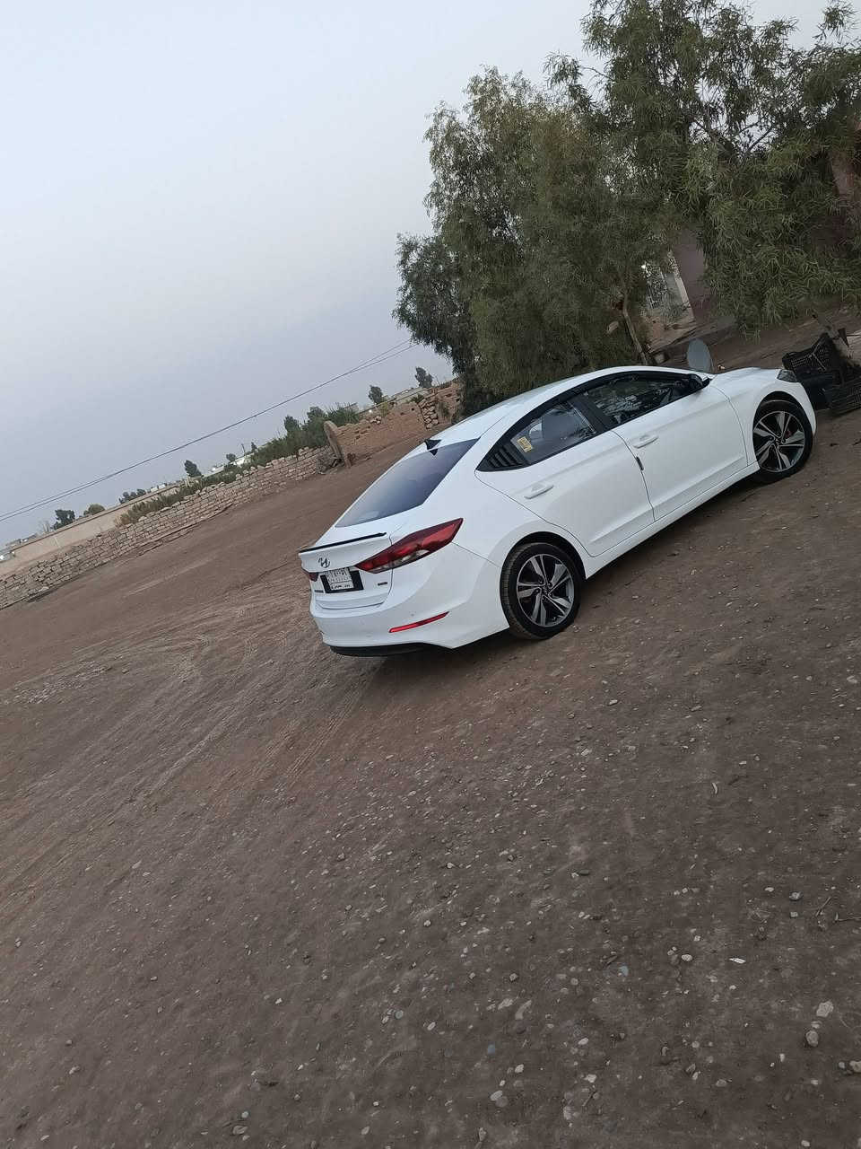 سلام عليكم  سايره فانتي  موديل 2017   نضافه فول   السياره بيه صبعين طخه باب الوره  ول سياره احله من الصوره  السعر 138 وبيه  مجال بصيط  الشراي يتصل علا هاذا  الرقم ***********
