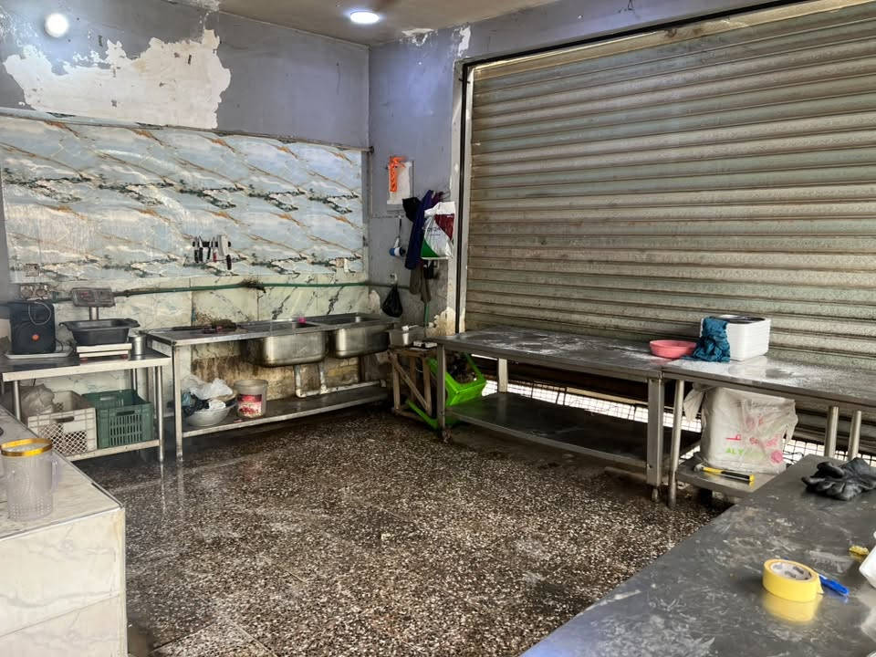 محل للبيع • بغداد الشعب • كامل