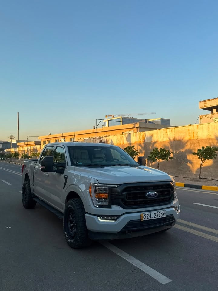 السلام عليكم 

فورد F-150 2023 للبيع 
اللون سموك المميز السياره فئة الـ 75 عام مواصفاتها معروفه فول عدى البنوراما محرك 5.0 كير طرح 10 نمر باب طويل بدي قصير ارغب شي بيها السياره من امريكا ماشيه 24 الف وهسه ماشيه 33 الف كلش قليل ماشيه بالعراق وكلش جديده السياره نضيفه ومعتني بيها لا شخوط لا رصعات 
حادث السياره بابتين فقط صبغ الباقي كفاله لا شواصي لا لغود كير محرك كفاله السياره مبرمجة يم كراج 4Brother طلال سيفتي واداء عليها تايرات ووياله اصليات بـ 15 ورقه السياره بدون نقص متصرف عليها ربع دينار رايدها بـ 305 ورقه وبيها مجال للطيبين

***********
