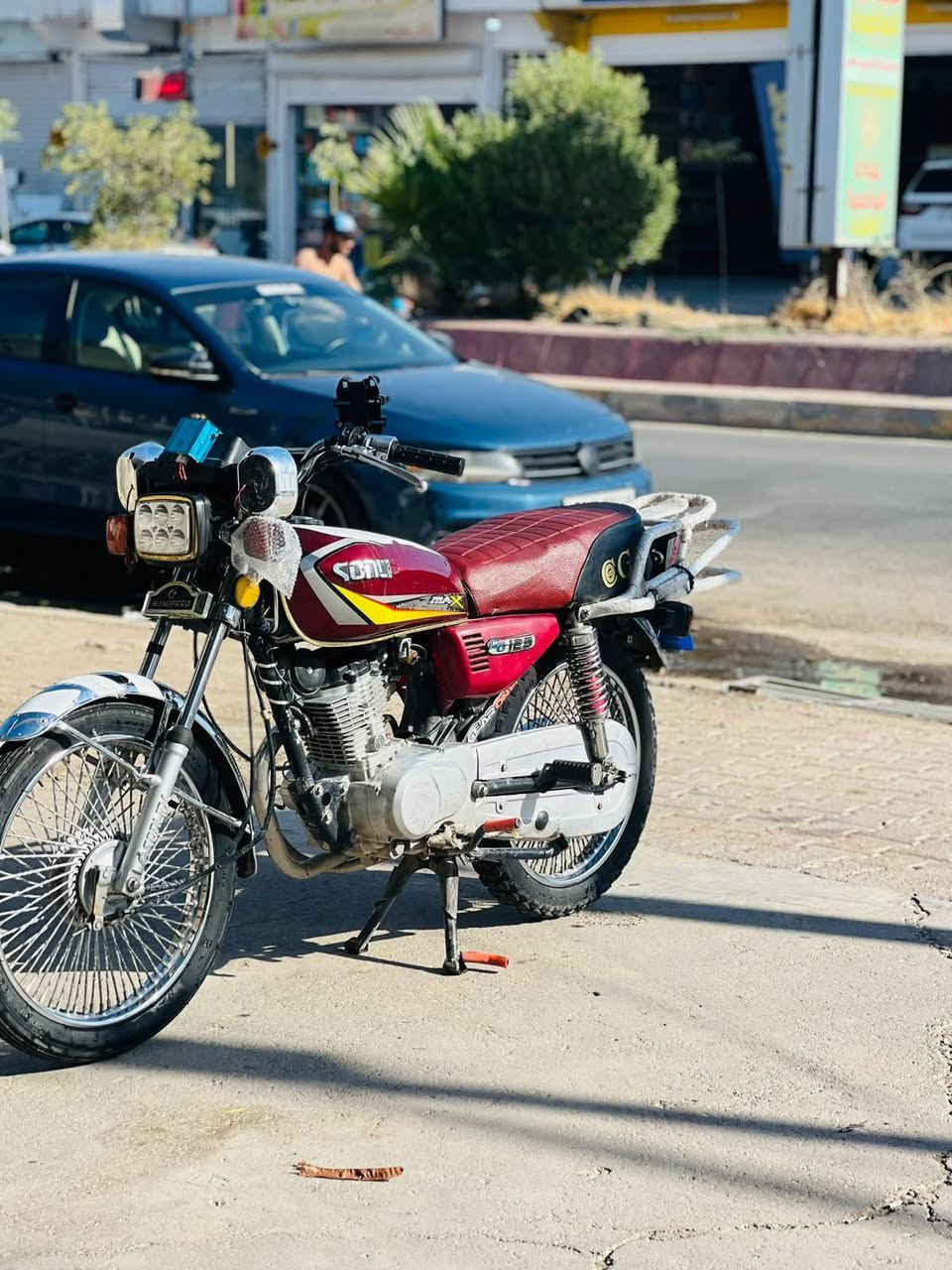 سلام عليكم شباب دراجه للبيع 4كير سونك 2022 دراجه نضيفه شلعه معدل الدراجه ناقصه بس لايت نصبته حلوه السعر 480 بي مجال اي ستفسار عل رقم موجود *********** مكان كركوك حي واسطى
