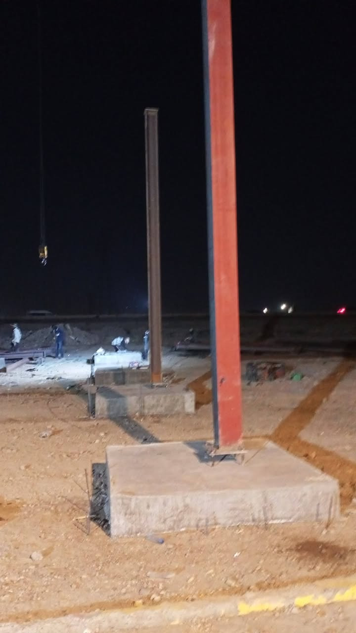 السلام عليكم نشتغل جميع انواع السقايف والبنايات الحديد كرست وعمل وعمل جاملونات ونشتغل جميع انشغل جميع انواع السقايه والجبلات بينسب الاسعار هذا رقمي بواتساب ***********
