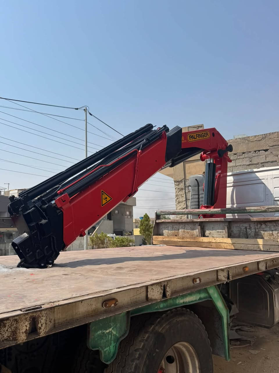 للبيع كرين بافنكر حجم 21000 
4سلايت الجهاز مكفول من الفطر والكسر 
جاهز بدون نواقص مكان كركوك سعر 85$وبي مجال 
***********
