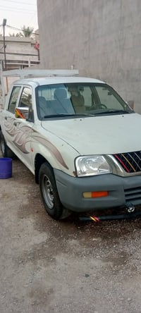 ميتسوبيشي بيكب • ٢٠٠٢ • زعفرانيه
