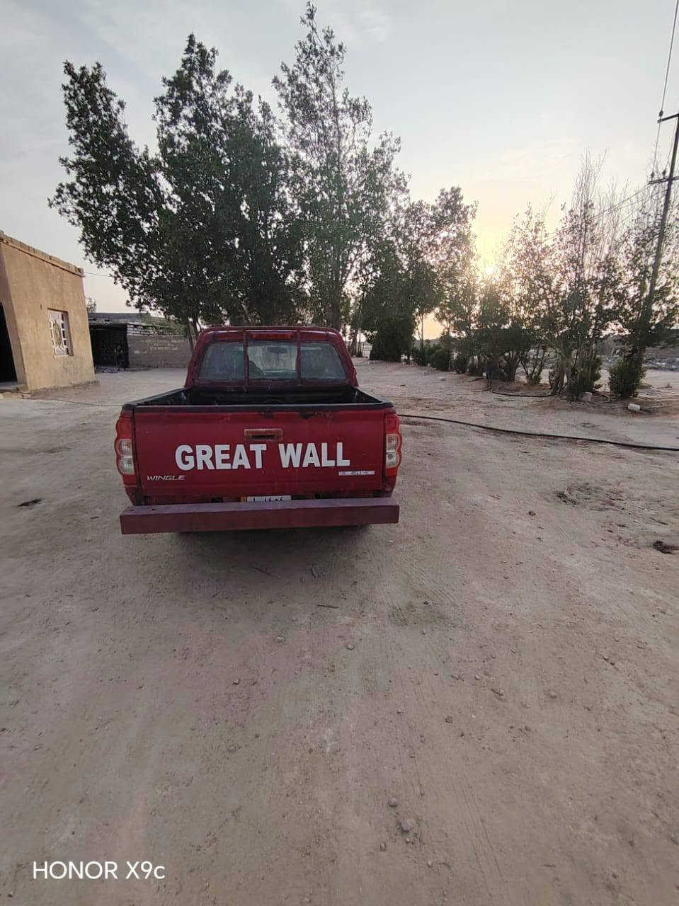 گريت ويل 13سياره كفاله گير محرك حداديه تايرات ڱڵـه  جديد ماشيه 190الف رقم ذي قار تبريد شغال كهربايات المكان البصره زبير السعر 55بيه مجال ***********

نص مكتوب في الصور:
- HONOR X9c