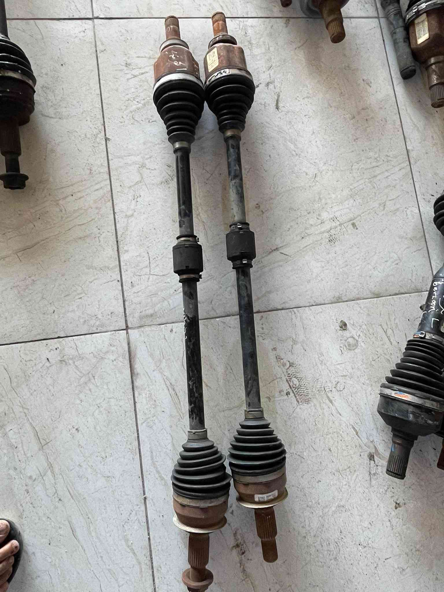 السلام عليكم قطع غيار تفصيخ امريكي باسعار مناسبه العنوان البصره ***********
