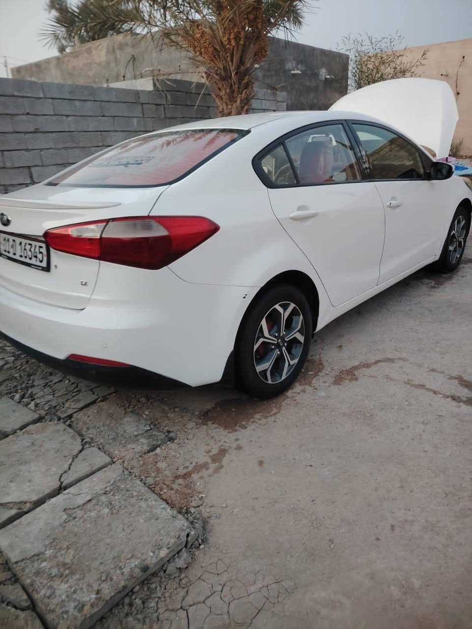 سيراتو موديل2016خليجي مكينه1600دوش تخم تاير حداديه سياره جاهزه بيها رشات صبغ فقط بدون فتح وتبديل  ***********مكان المثنى رميثه مكلف بلنشر غير متواجد ع النت اتصال فقط سعر مناسب
