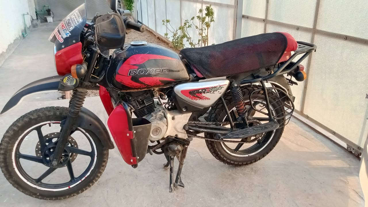 سلام عليكم دراجه بوكسر جبلي للبيع موديل 22مجفته صارلها سبوع عارضها ع 800الف وبيها مجال بيها نقوصات قليله موقع بغداد عامريه رقم واتساب***********
