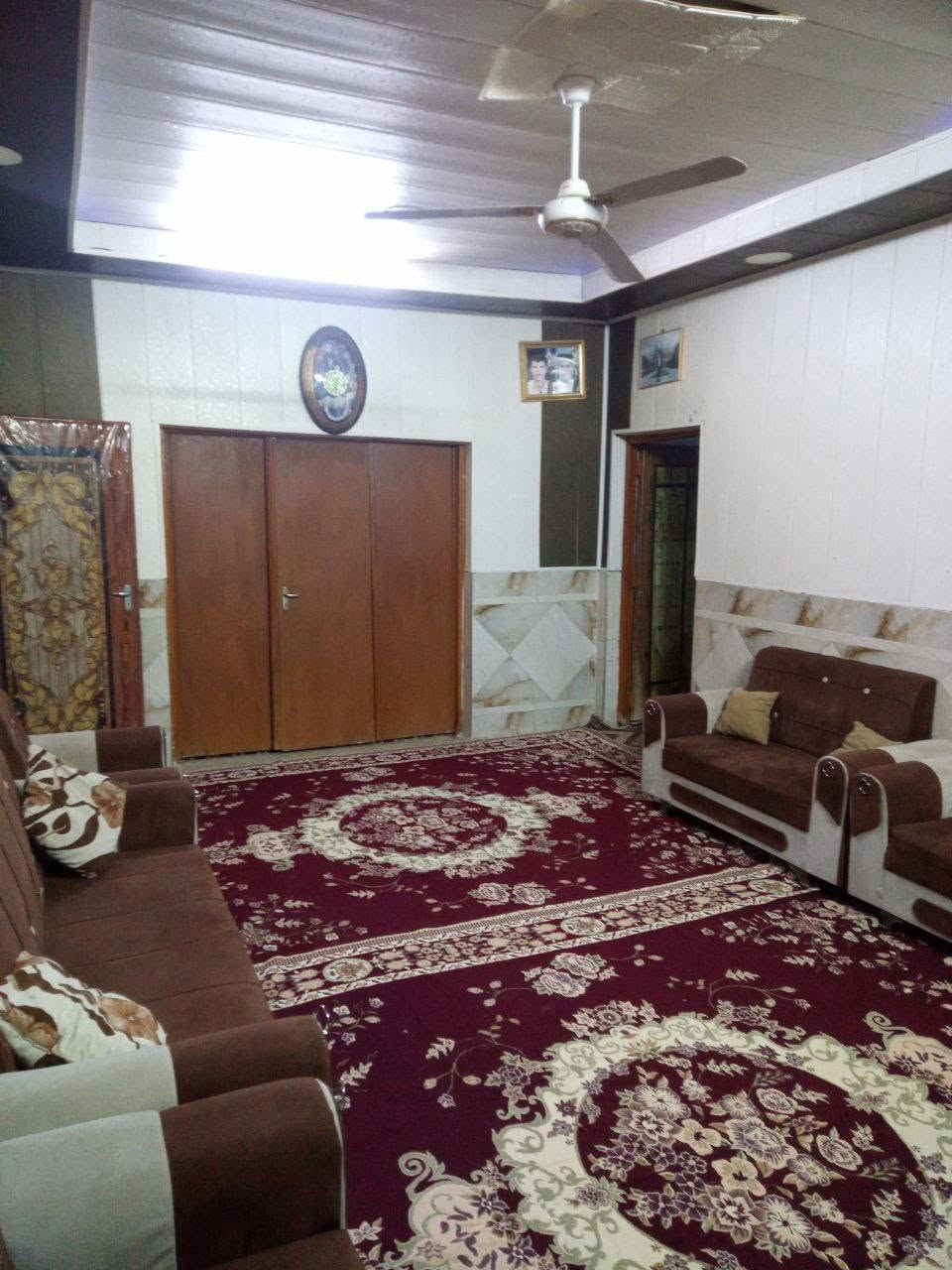 السلام عليكم..
دار للبيع مساحه 240م يحتوي على استقبال. وهول. وثلاثه غرف. ومطبخ.. العنوان حي العسكري خلف صيدليه الشاكرين... للاستفسار.. ***********
