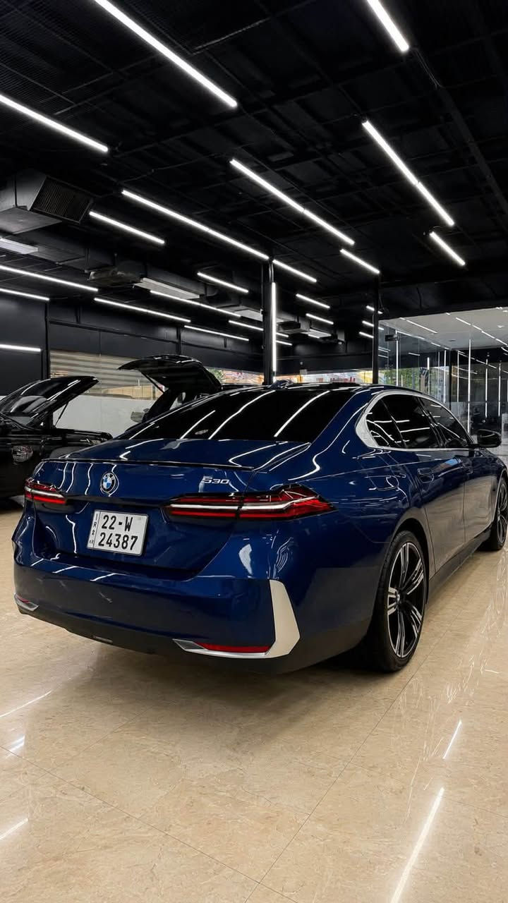 بي ام 530i الموديل 2024
المحرك: 2.0 لتر – 4 سلندر توين تيربو
 الممشى:  49mi
 الويل: 18 إنج
رقمها اربيل ( الجديد ) 
• فئة M Package الرياضية
.  السياره مغلفه ppf 
• محرك 2000 توين تيربو قوي وناعم
• ناقل حركة أوتوماتيك (8 سرعات)
• تصميم خارجي رياضي (M)
• داخلية فاخرة بتفاصيل M
• مقاعد رياضية مع تحكم كهربائي
• شاشة وسطية كبيرة
• شاشة عدادات رقمية
• Apple CarPlay & Android Auto
• كاميرا خلفية + حساسات
• ستيرن رياضي متعدد الوظائف
• مثبت سرعة
• تشغيل زر + دخول ذكي
• أنظمة أمان متقدمة
الاستفسار: ***********
