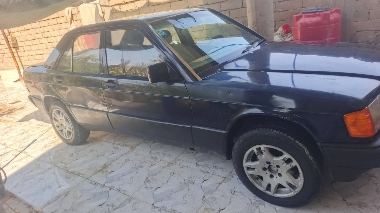 مارسدس مديل 90 مال طياين محرك ونجي كربايات كلهه شغاله تبريد رقم نكليزي السعر 38بيهه مجال لشراي هاذ رقمي ***********
