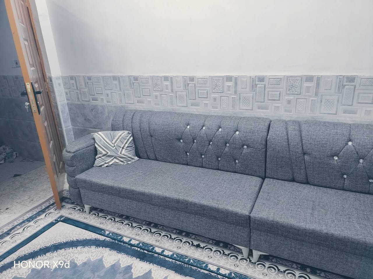 ديوان • مستعمل أسبوع
