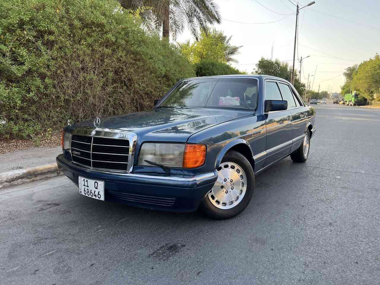 السلام عليكم مارسيدس 🇩🇪جامبو رئاسي C300 موديل 1987 
.مواصفات السياره .
فتحه سقف سلايت روڤ
لون نيلي 💙
داخل رصاصي نضيف جداً بلادي
كشنات جلد كشنات كهرباء شغاله 
جام اوتو 
ويل كب مسويله CNC جديد 
برده خلفيه + اربع جامات برد 
السياره صبغ جماليه كير مكينه خير من الله مال جناي السياره قواعد سليمه وصدر امامي خلفي جديد تخم تاير جديد سياره متعوب عليها ومصروف عليها( مال بيت ) رقم بغداد بسمي  مشروع وطني تحويل مباشر سنويه جديده السياره دبل فيت بم  الرقم *********** مكان السياره بغداد الشعله
