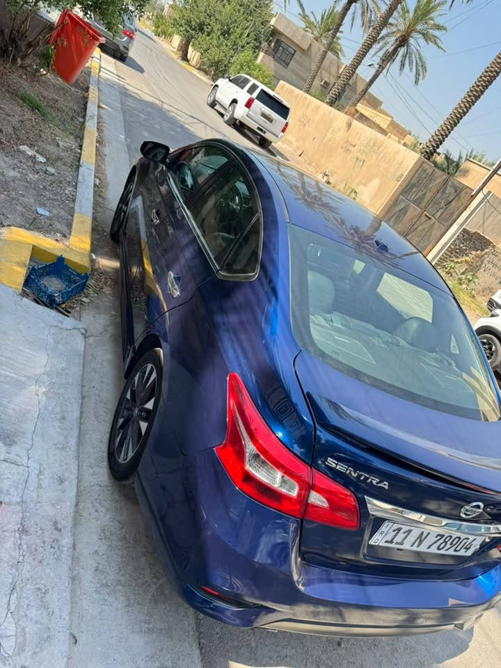 نيسان سنترا
موديل ( SR (2019
اعلى فئة بالسنترا SR
محرك 1800
ماشية ٨١ الف كيلو
وارد امريكي ضربتهه بابتين عكس السائق 
السياره فول مواصفات
بصمة تشغيل ، بصمة بيبان ،سلايد روف ،تحكم ستيرن كشنات كهرباء ،تقنية السبورت ، زينون بلادي ناصي , تدفئة كراسي الامامية ,رادار امامي وجانبي
فقط الجاملغ الخلفي عكس السائق حالياً بية شخط موضح في الصور 
السيارة حره تحويل ثاني يوم
السعر  11.000
مكاني بغداد نفق الشرطة
هاتف ***********
غير متواجد على الفيس
