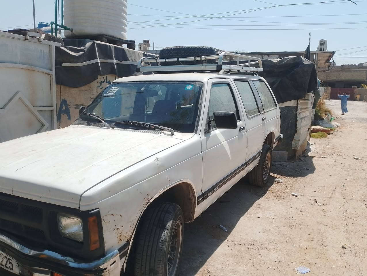 سلام عليكم بلايزر جيمي 93 سياره حلوه بس  شويه ترتيبات واني ماعندي مجال اكملهن تخم تاير جديد كير مكينه بلاد خير من الله رقم بغداد بسمي تحويل مباشر مكاني بغداد زعفرانيه سعر 30 وبيه مجال ***********
