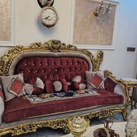 عندي تخم قنفات مصري ملكي عشر مقاعد مع طبلة وسطية واثنان صغار مع فاترين...