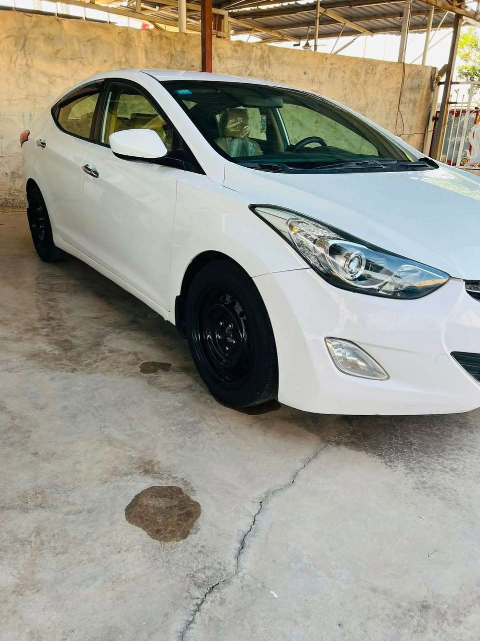 النترا 2013 امريكي مكينه 1800 دوش رقم بغداد دولي سياره جديده سونار مرفق بالمنشور بيع او مراوس مكاني ديالى الخالص 
السعر 105 وبيها مجال
***********
***********
