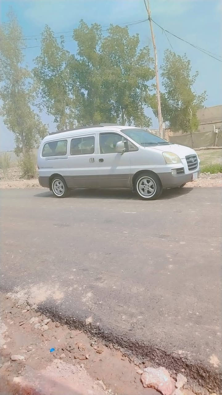 سلام عليكم سياره البيع موديل 2007 سياره مكفوله كفاله عامه شواصي كفاله رقم نكليزي بسمي تخم تاير حداديه جديده سياره جاهزه برغي ماعايزه تبريد عل سويج ماامتواجد عل فيس اتصل عل اخط،،***********،،،، ، *********** ماايعجبك المنشور اعكبه مكاني سياره دوانيه سعره 93 وبيه مجال قليل  اخط وبحث جديد سياره مامطلوب ربع مداور ثاني يوم

