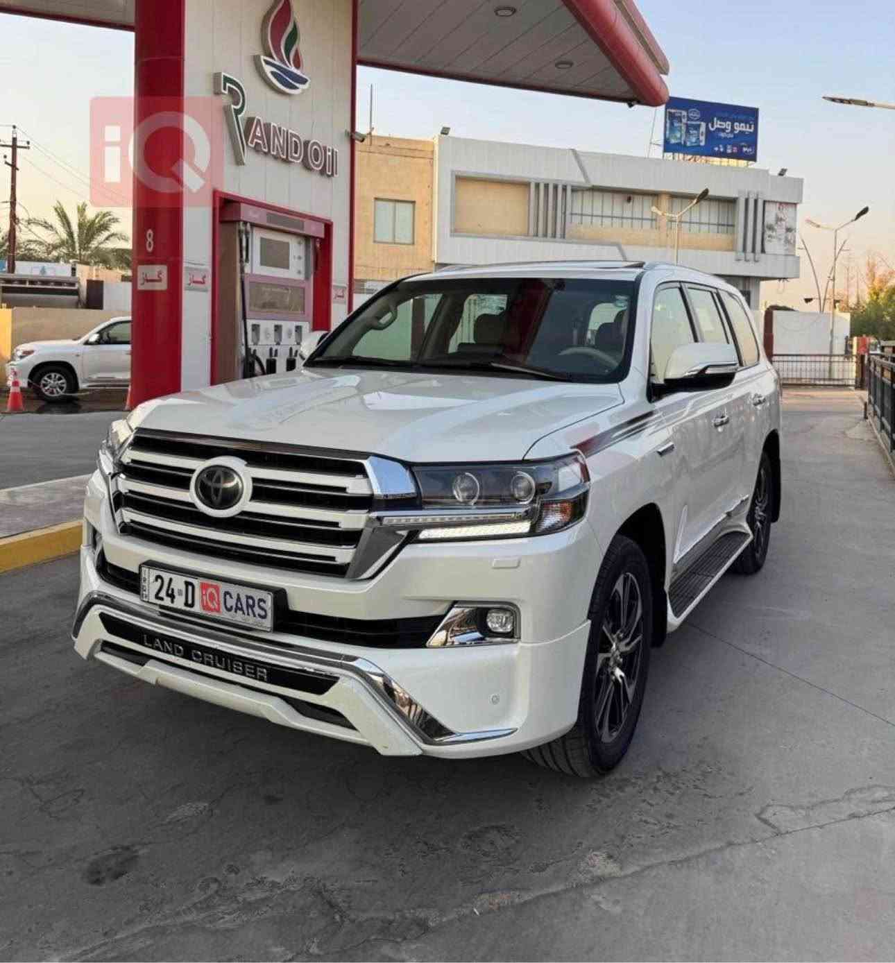 Toyota
2018
SAS-وايديشن
v6-4000 
8 ايرباك
رقم دهوك - شرط تحويل او وكاله
الضرر- مكفوله كفاله
السعر 460
الاستفسار *********** كركوك, العراق

