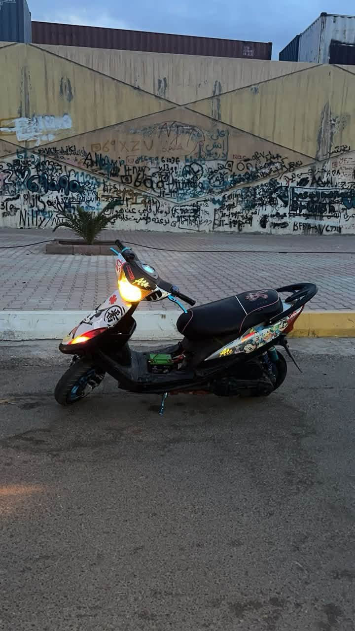ماكس عدلة • ٤٩ • تزويد