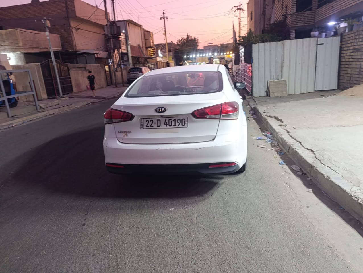 سلام عليكم من رخصت لادمن 
عندي سيارة سيراتو خليجي محرك 1600 دوش كير AT
رقم اربيل جديد انكليزي 
سنويه بسمي هزه وارقم جديد 
ماشيه 95 ألف 
سونار مع صور 
سعر 118 ورقه وبيه مجال 
مكان سيارة دوره الميكانيك 
للتواصل ***********
             *********** بغداد, العراق
