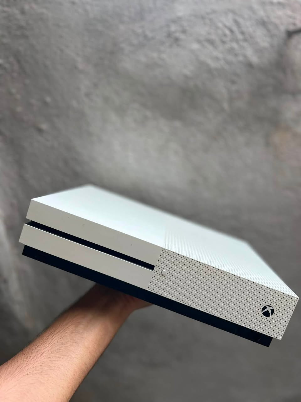 للبيع: جهاز Xbox One S بحالة ممتازة!

 المساحة: 512 جيجابايت

 لوك ستيكر الجهاز

 الملحقات: جوستك وحدة بلادية + كيبلات التشغيل الأصلية

 السعر: 160 ألف دينار (شامل التوصيل) 🚚

 الموقع: بغداد - الدورة

📌 ملاحظة: الحجز حصراً عبر الواتساب على الرقم التالي:
📞 ***********
