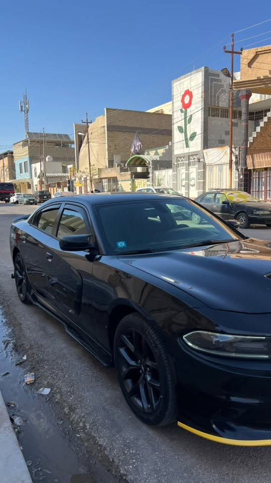 للبيع او المراوس بجارجر ارتي موديل 21 وفوك فقط 
رجاءاً اترجاكم فقط اراوس ويه موديل 21 وفوك 
——————————————
جارجر جيتي سوبر تراك باك 
موديل 2022 
ماشيه 35 الف 
رقم بغداد 
بيها قطعتين صبغ جاملغ وبنيد بدون دواخل 
وبيها كرت بين الجاملغ والباب الوره مسحوب فقط
والباقي كله مكفول 
كير مكينه حداديه تبريد تخم تاير كله مكفول وجديد
السياره جديده ولا كلوب مشتغل بالدشبول 
مال جناي وبالعافيه على الياخذها 
صور الحادث والسونار مرفوقات بالمنشور وذاكر كل التفاصيل
السعر 215 
مكان السياره النجف الأشرف 
***********
