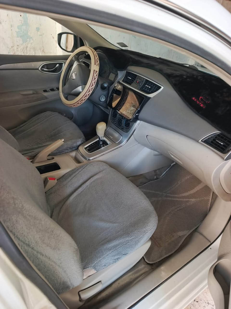 🚗 للبيع: [نيسان ستنرا ] موديل 2013 السيارة بحالة ممتازة وجاهزة للاستخدام الفوري بدون أي مصاريف.

بيها ضرر فقط الچاملق الايمن مبدل فقط 

محرك  : 16 

اوتوماتيك

صدر فول 

سياره حلوه واقتصادية ومريحة ما تصرف عليها ولا دينار 

السعر : [ 95 ] (قابل للتفاوض البسيط بعد المعاينة)

المكان: [ صلاح الدين تكريت ]

{ مكلف بالنشر }

للتواصل والاستفسار: [ *********** ]
