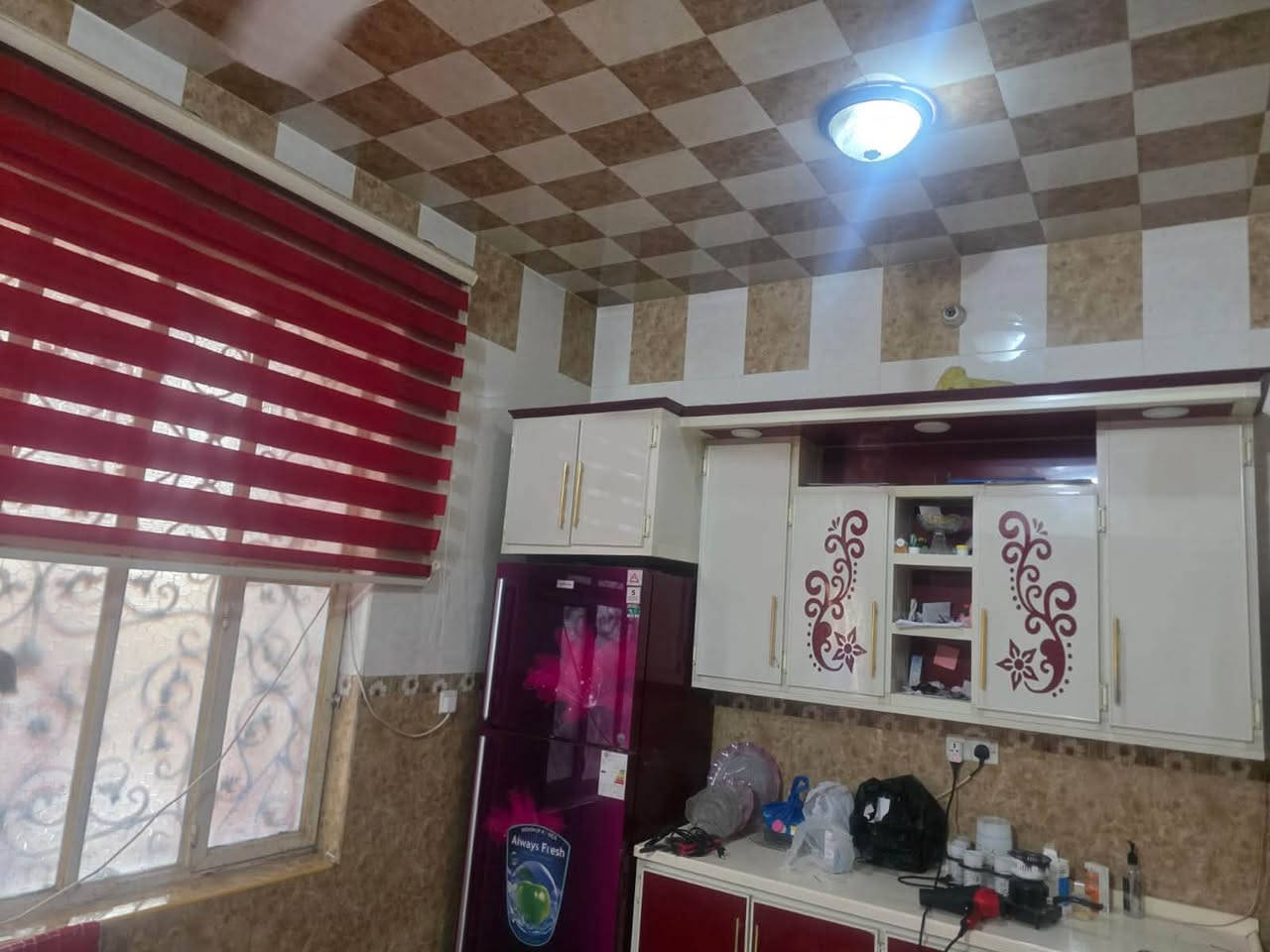للبيع كاونتر جدا نظيف بدون اي نقص مرمر على طوله مع الملحق
***********
