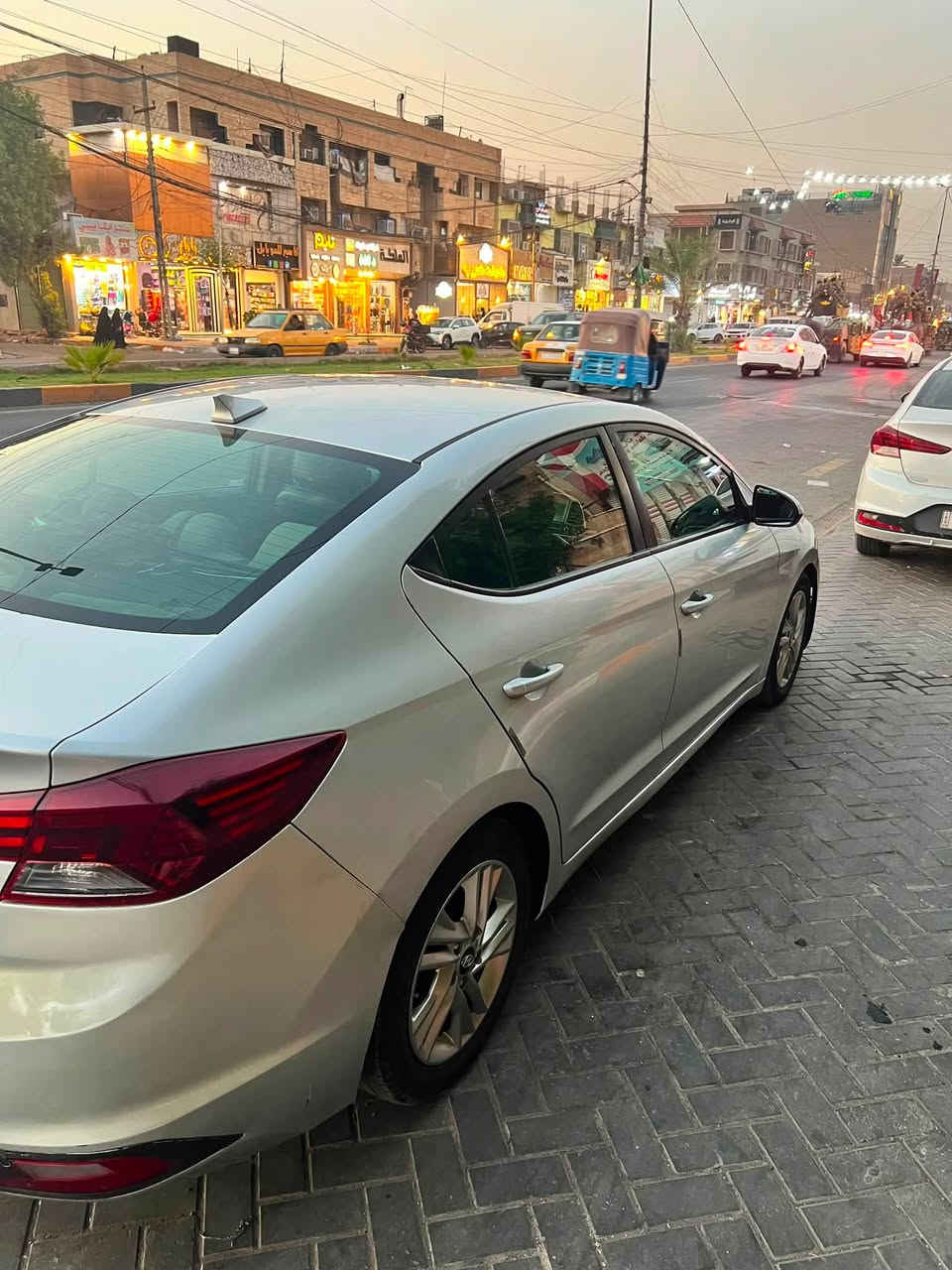 الانترا امريكي 19 

محرك 2000 دوش

حادث امريكا جاملغ خلفي وباب وبالعراق جاملغ امامي ايمن بارد والبنيد ما مصلح 

بدون تبديل ليبل واحد السياره ومكفوله الشواصي والتكم والحوض

بدون ايرباك 

عارضه ب115$

رقم بغداد بسمي مكاني بغداد الشعب 
***********
