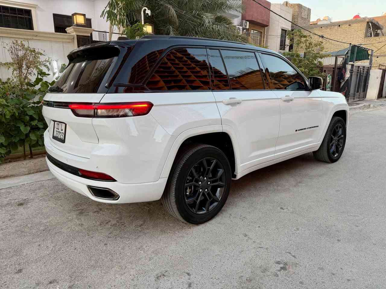 السلام عليكم

للبيع جيب  4xe اوفر لاند وارد امريكي 2024 
المكينه : 2000 تيربو + هايبرد + بالك ان هايبرد
ماشية : 24 الف mi 
السيارة فول  مواصفات 1/1
رقم بغداد مميز بسمي وبيها كتاب تضليل 
الضرار :طخه بسيطه امامي موضح في المنشور 
ربع بنيد صبغ فقط بدون دواخل
ناشر صور الضرر والسونار 
السيارة جديده ع وضع الشركة وغلفتها PPF قبل شهر ب 15 $ وبيه ضمان مفتوح  
السعر 350 $ 

العنوان بغداد الكرخ 

*********** بغداد, العراق

نص مكتوب في الصور:
- 43190734