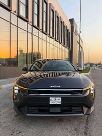 كي فور رصاصي   ‏2025 KIA K4, EX فقط بيع بدون مراوس بدون رقم السياره  ل...