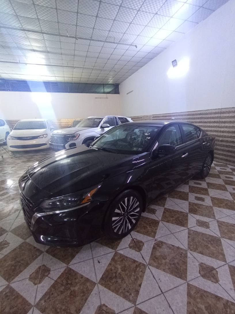نيسان التيما موديل 2024ره شي قتران بي دعم ه سه ياره كه به كلين داخل بوه 4بارجه به خي امري كاي لي ده رجوه شاشه كه وره وسلايت فول مواسفات زماره كاتي بو زانياري بي وه ندي بكه صعري 151وه رقه كمك مجال *********** أربيل, العراق
