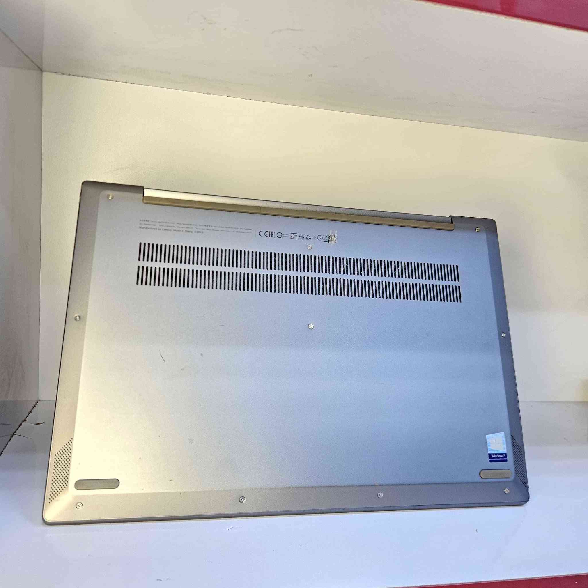 Lenovo ideapad s540
I3 8U
12GB DDR4
256GB SSD
15.6FHD
INTEL UHD 620 6GB
BATTERY :  💯%
الملاحظات : نقص زر أضافي مو زر اساسي موضح بالصور
ملحقات وياه ماوس وماوس باد
شاحنه واير شحن جنطه هدية مقدمه من المحل

السعر واصل شامل كامل : 230الف
تواصل على الرقم *********** بغداد, العراق
