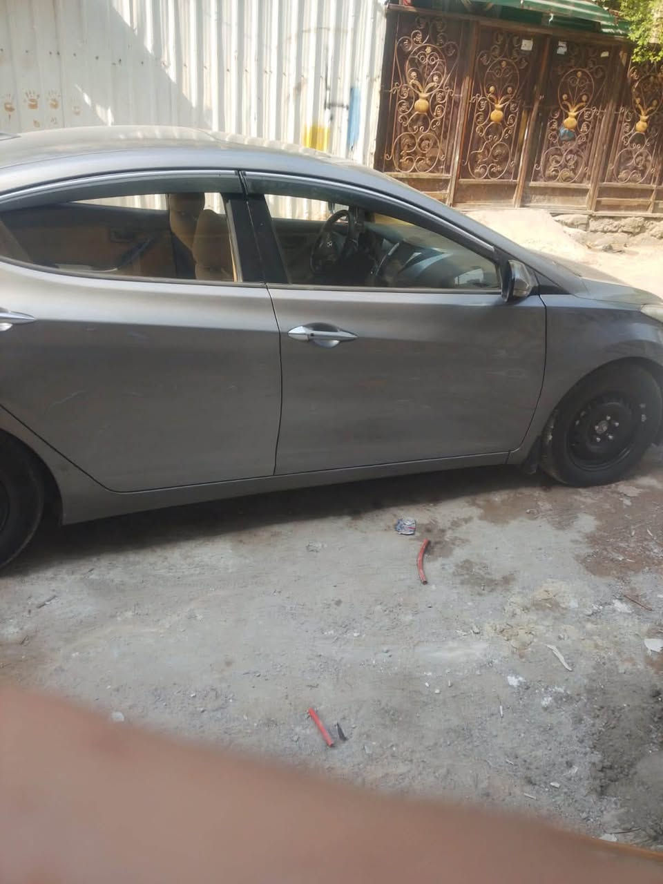 النترا 2012 خليجي فول 1/1 GLS
السياره بيها قطعه صبغ فقط وبيه مكانات بارد 
فتحة بصمة  شاشه كامرة داخل بيجي
مكينة 1800 دوش
السياره جاهزه اي نقص مابيها تبريد ثلج 
رقم بغداد باسمي 
السعر 95 وبيها مجال بسيط 
ياسر ***********
