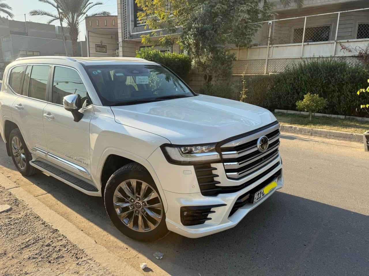 السلام عليكم 

البيع لاندكروز ٢٠٢٥ vx .s لمتددد تنفس طبيعي 

مكفوله ومغلفه ضمان ١٠ سنوات.  ماشيه ٦ الاف فقط 

سعره 760 ورقه وبيهه مجال للشراي

رقم 
***********
