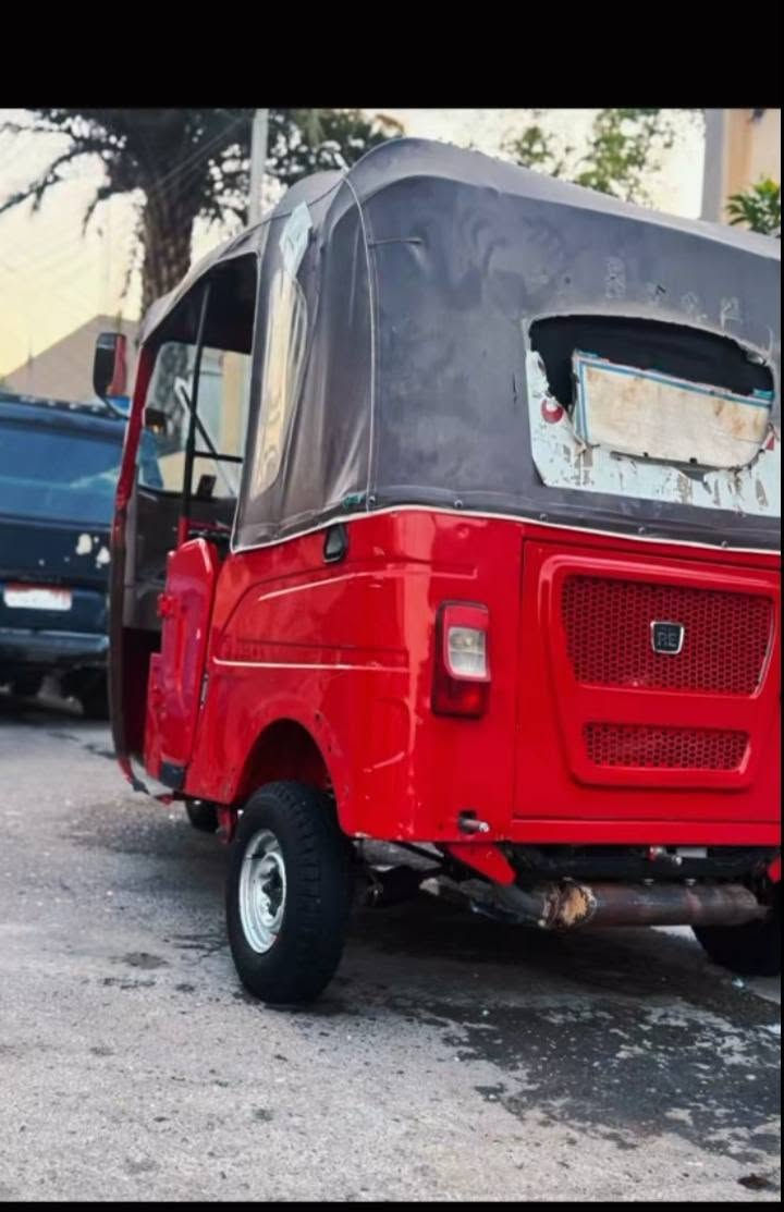 تيك توك للبيع موديل 23 السعر 8:30 وبها مجال جسر ديالى***********
