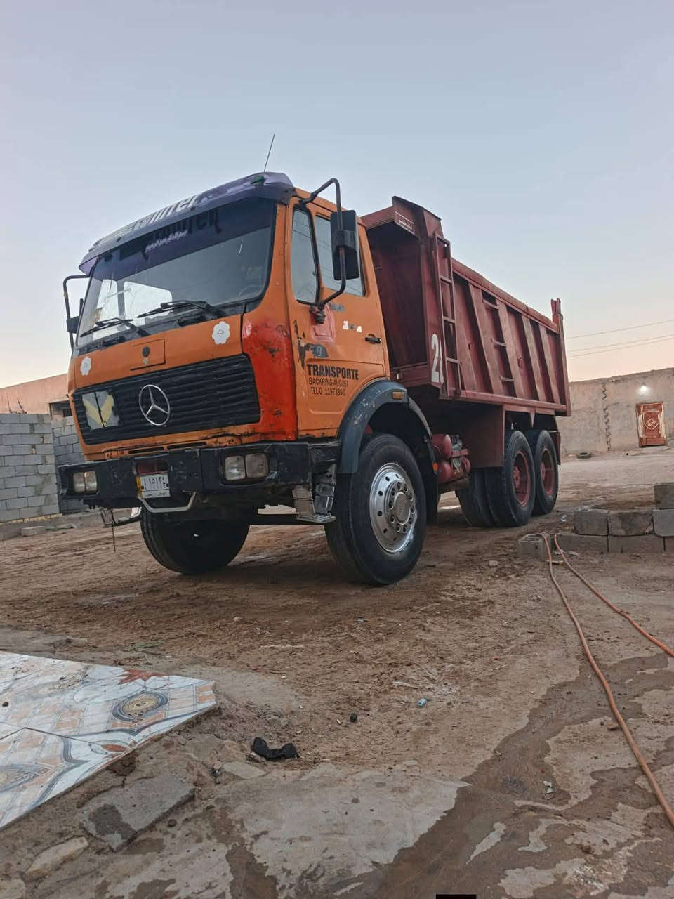 البي مديل 79 بلادي شاصي مكفول بلادي قلاب محرك 28  كير 160 مجموعه نص جيىف تايرات 24 رقم ذي قار بدي خمسه وربع سياره جاهزه ما بيها ولا نقص برقي مكان البصرة الدير   ***********  أو  ***********
