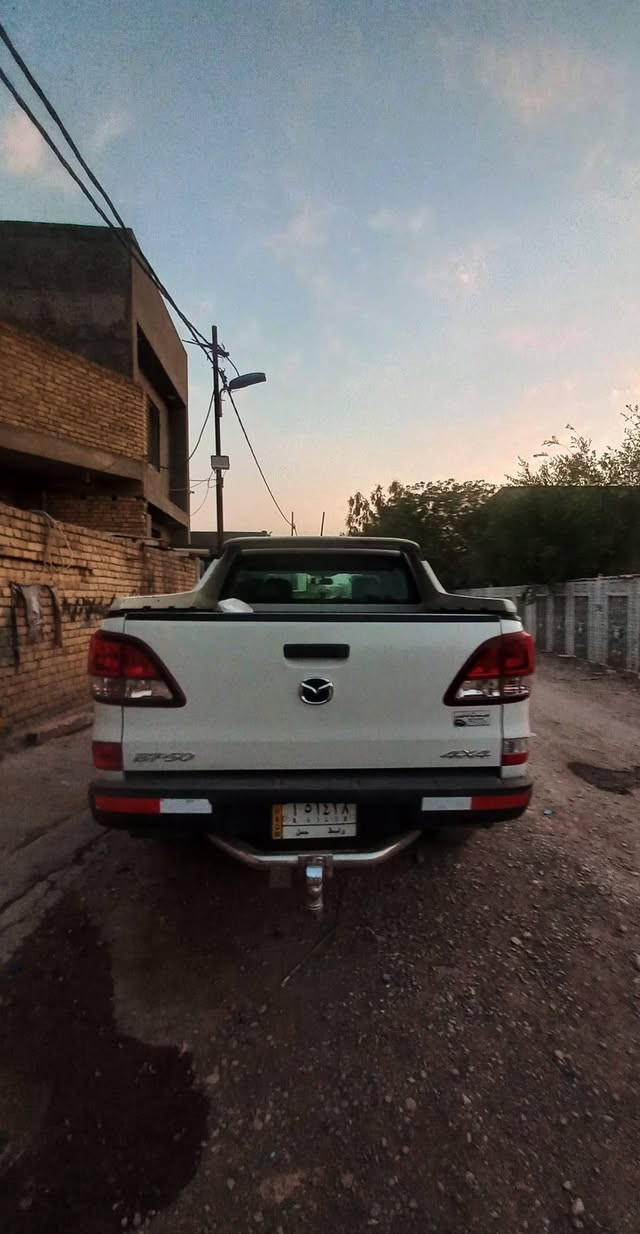 مازدا BT_50 بيكم للبيع 
ياباني اصل موديل ٢٠٢٠ وضع الشركة كير عادي فورويل دبل اكسل 
تخم تاير جديد مكفولة كفاله عامه ماشية ٧١٠٠٠ حقيقي 
واسط كوت للاستفسار الاتصال على الرقم 
*********** 
*********** 
وليد عبد الواحد
